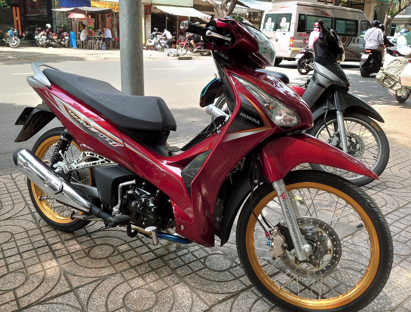 Honda Wave 125i nhập khẩu giá bán 765  82 triệu đồng